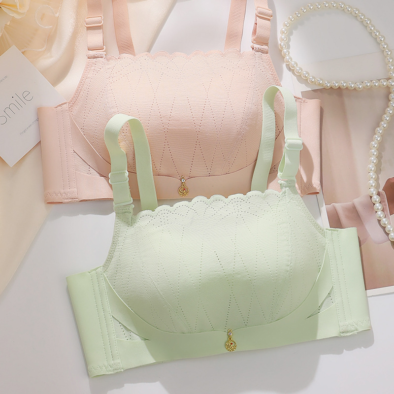 Bez fiszbinowych wycieraczek n – Cotton Bra Everyday recenzja i cena